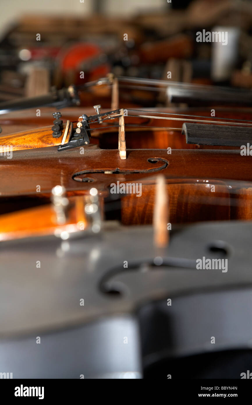 Homemade musical instrument immagini e fotografie stock ad alta risoluzione  - Alamy