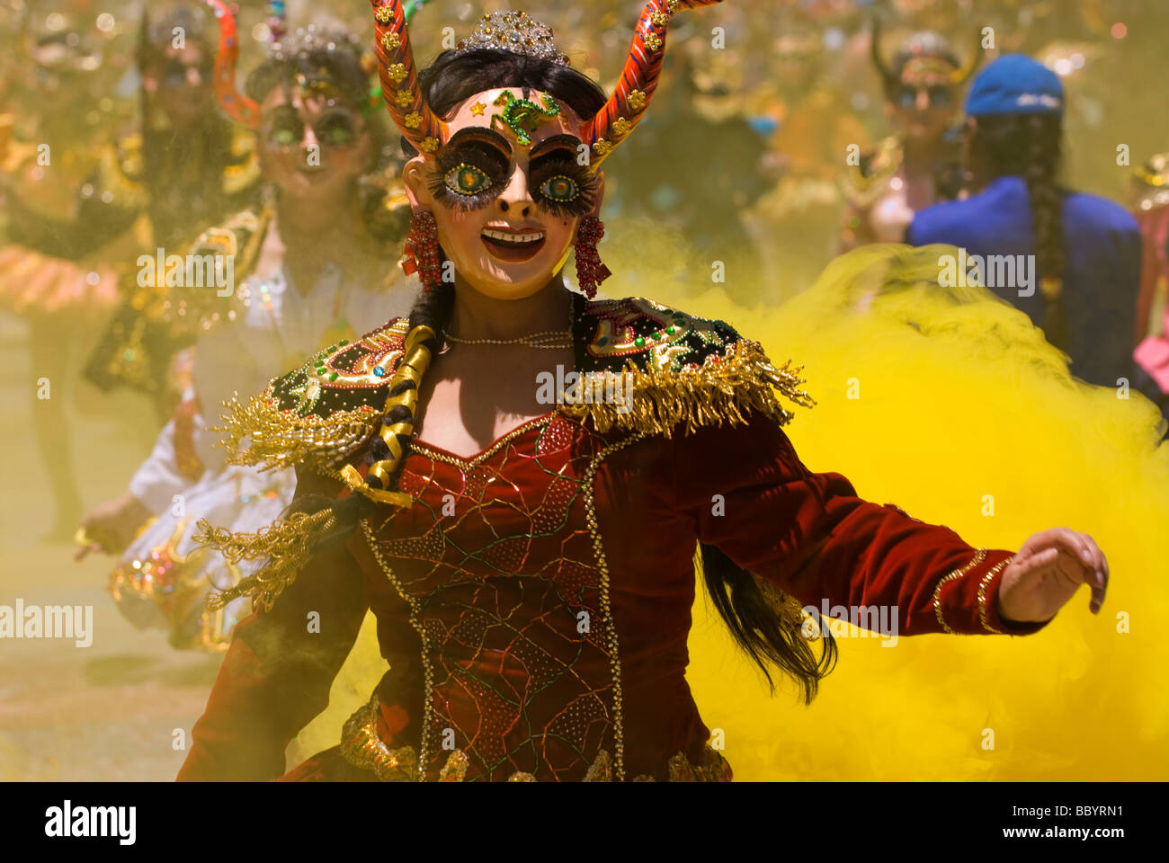 Devil's cameriera Dancer nel carnevale di Oruro, Bolivia Foto Stock