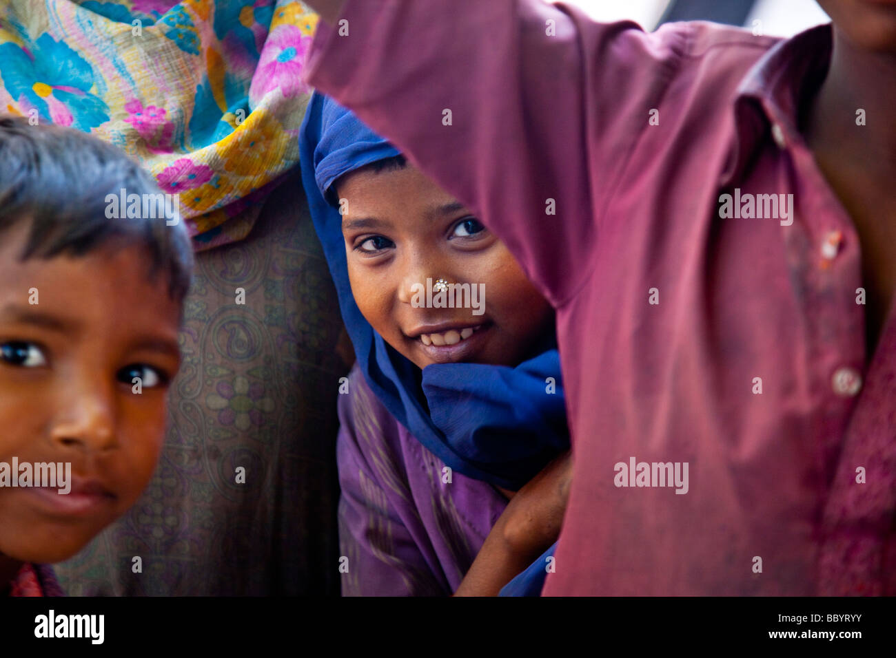 Bella giovane ragazzina musulmana in India Delhi Foto Stock