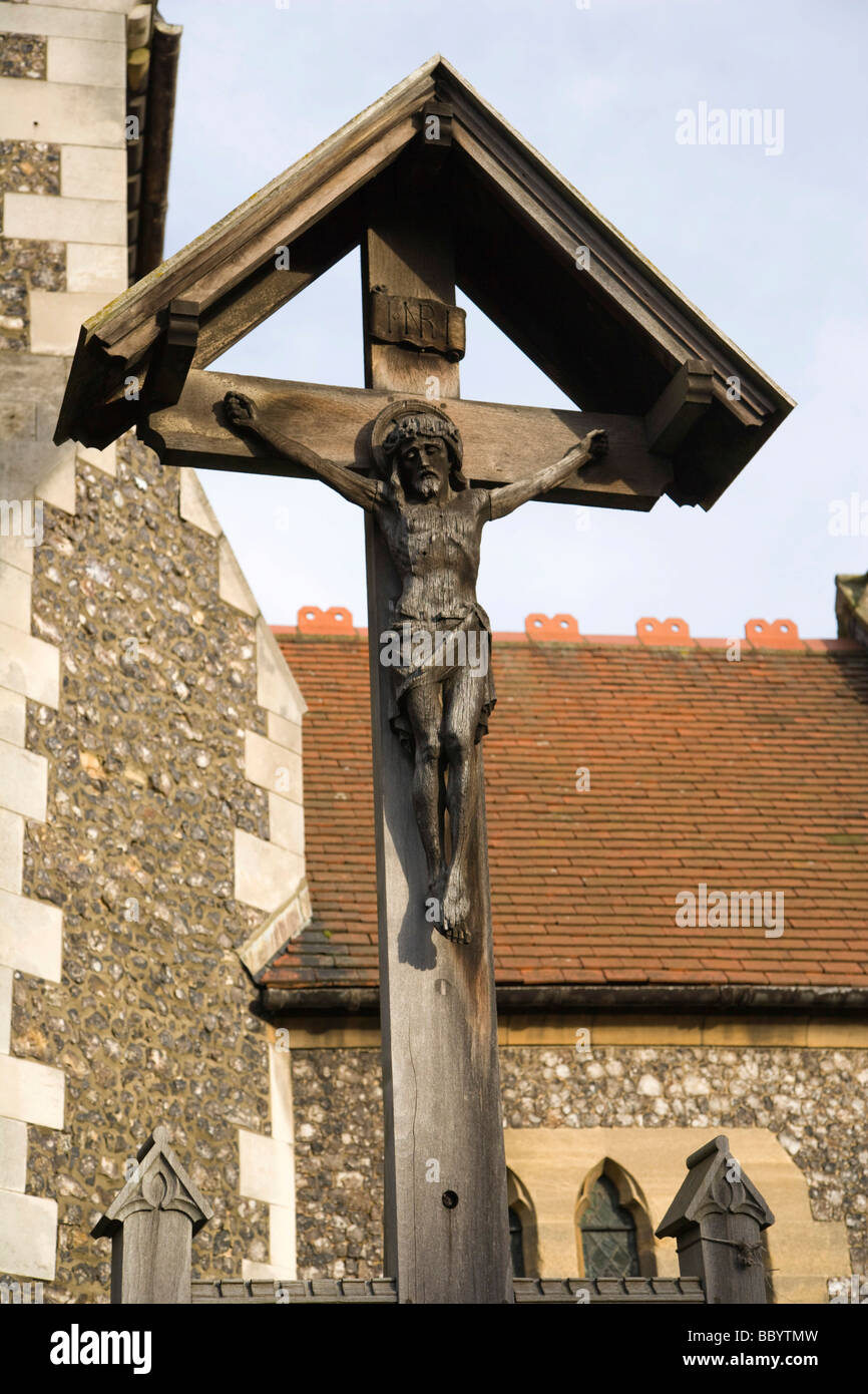 Crocifisso, Chiesa di Saint Giles, Southampton Street, Reading, Berkshire, Regno Unito, Europa Foto Stock
