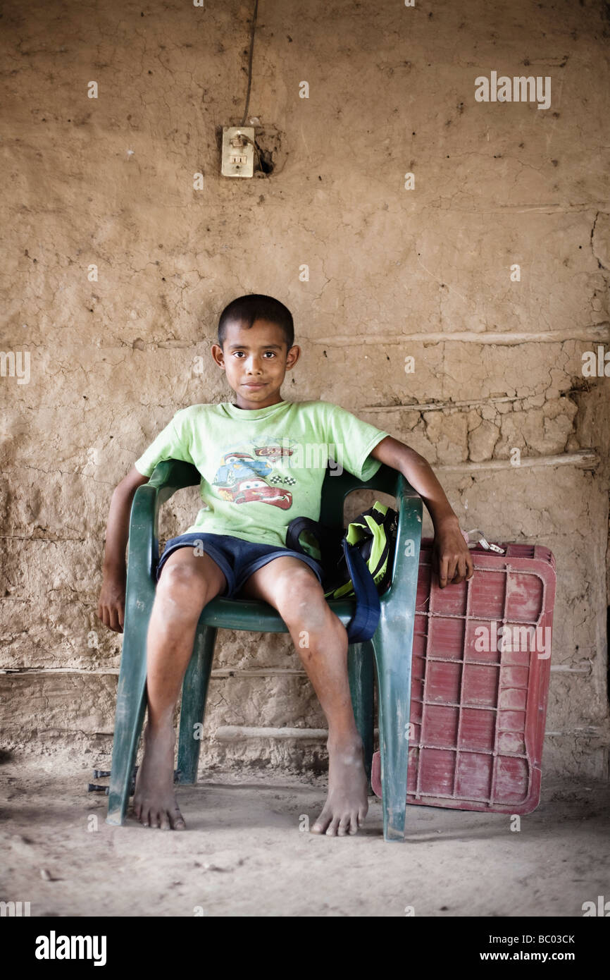 Ritratto di un bambino alla comunità di Charco Redondo, Oaxaca, Messico. Foto Stock