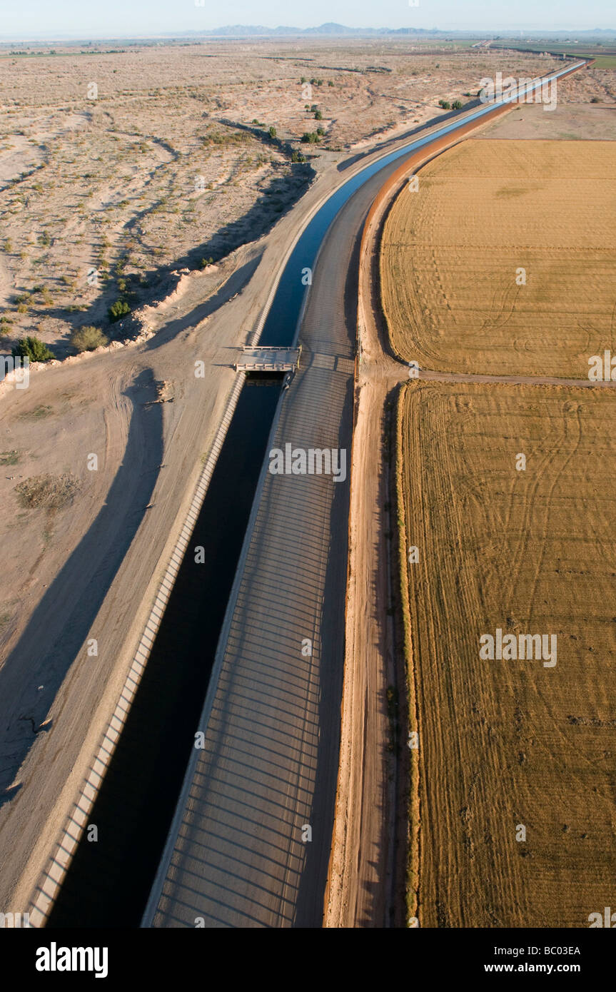 Antenna di pattuglia di confine per Stati Uniti/Messico frontiera. Foto Stock