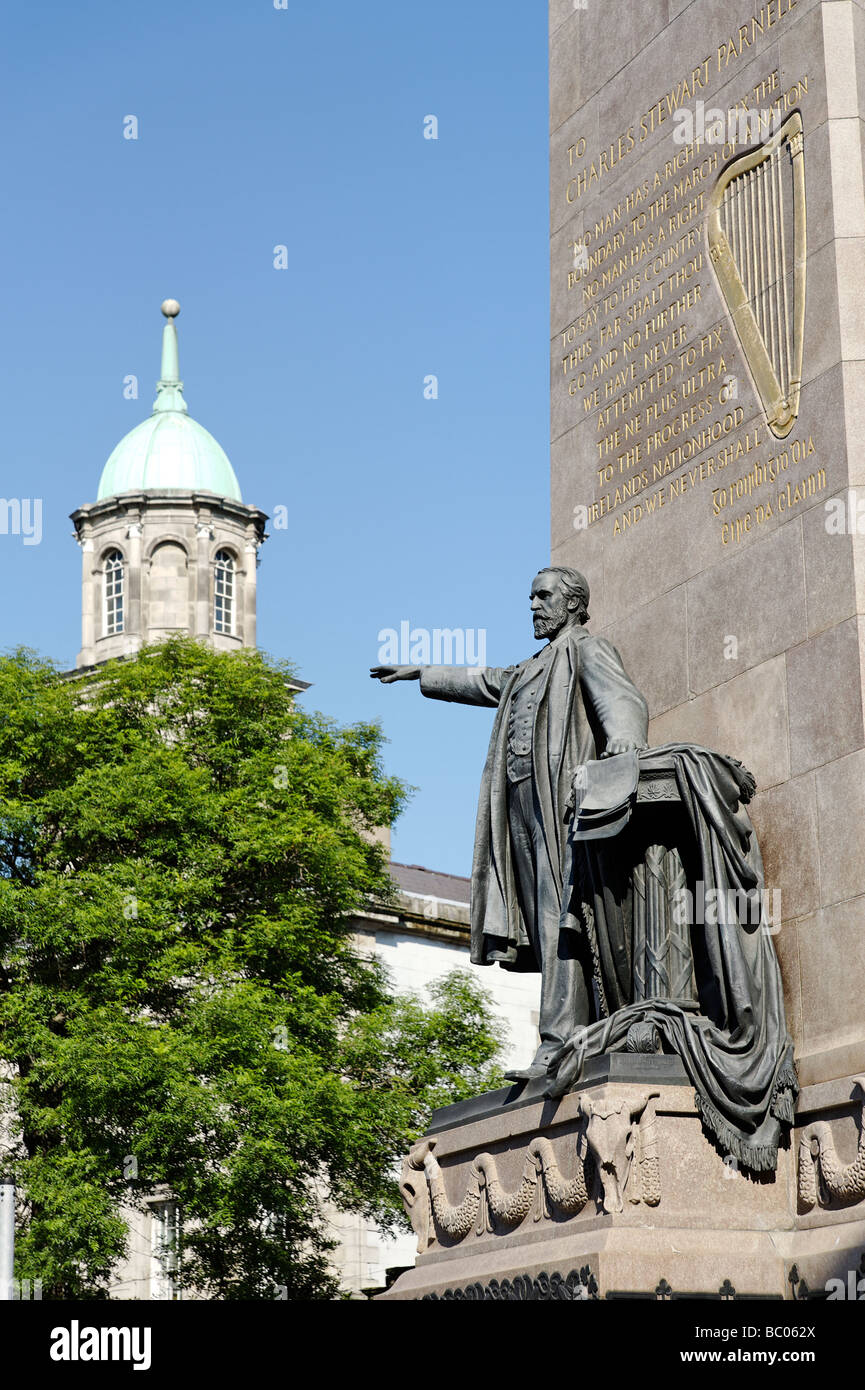 Charles Stewart Parnell monumento su O'Connell St Dublino Repubblica di Irlanda Foto Stock