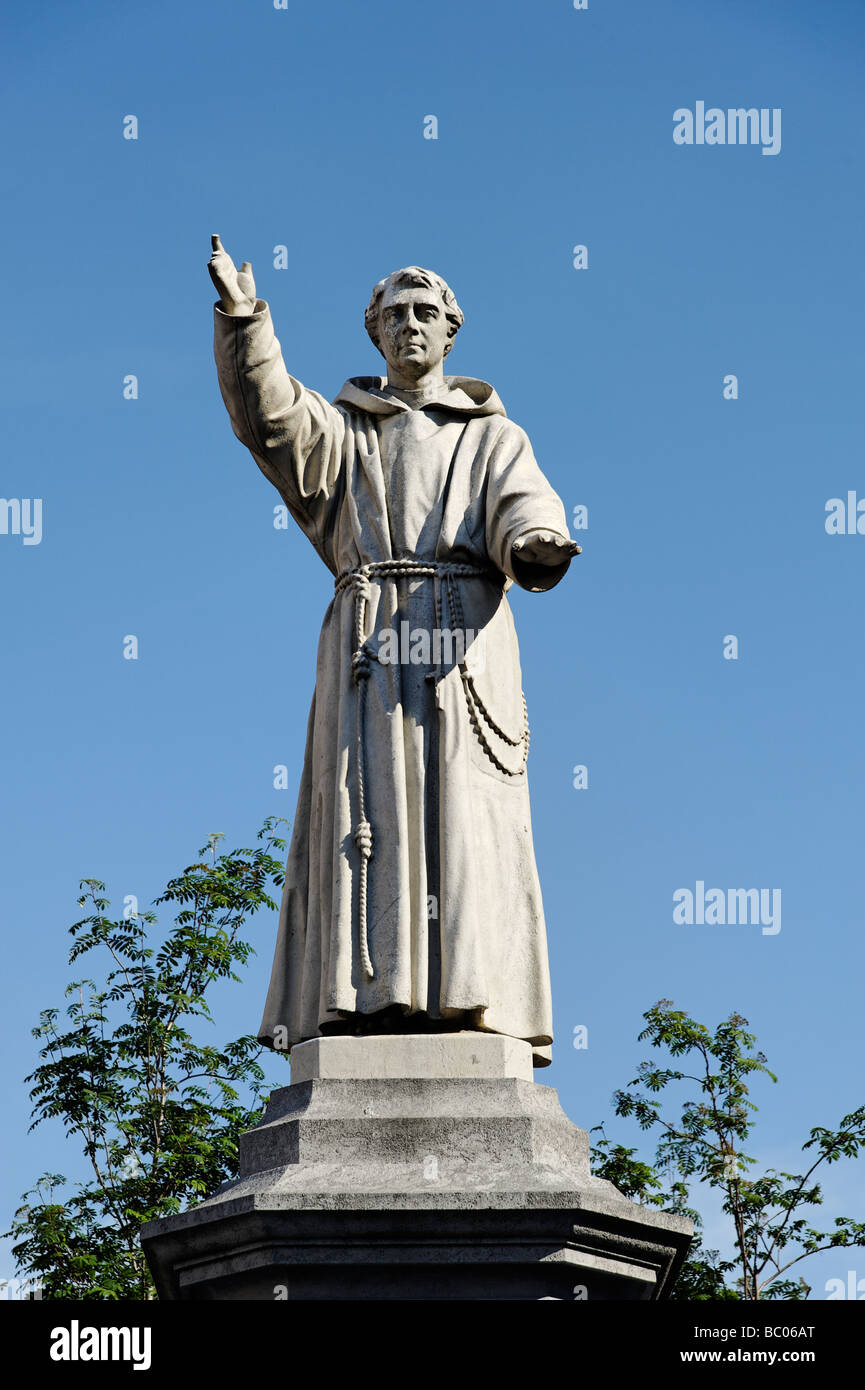 Monaco statua su O'Connell Street, Dublino Repubblica di Irlanda Foto Stock