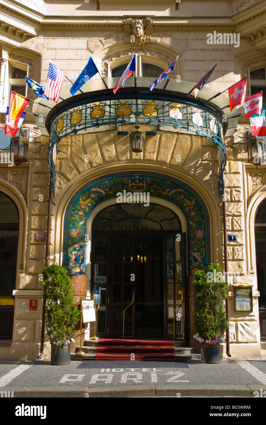 Hotel Pariz esterno nella città vecchia di Praga Repubblica Ceca Europa Foto Stock