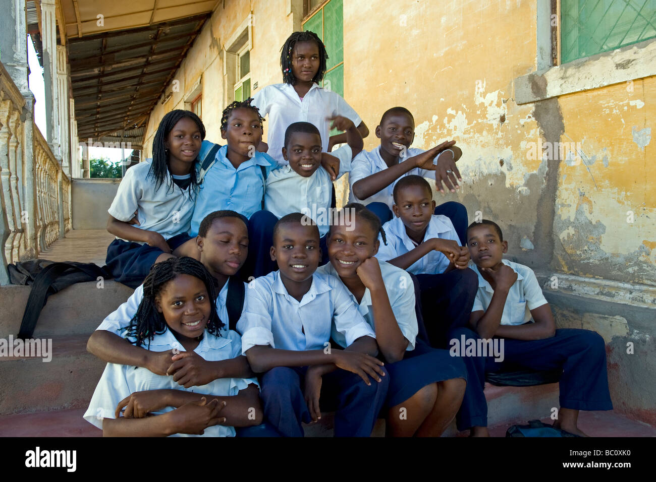 Ritratto di un gruppo di studenti di Quelimane Mozambico Foto Stock