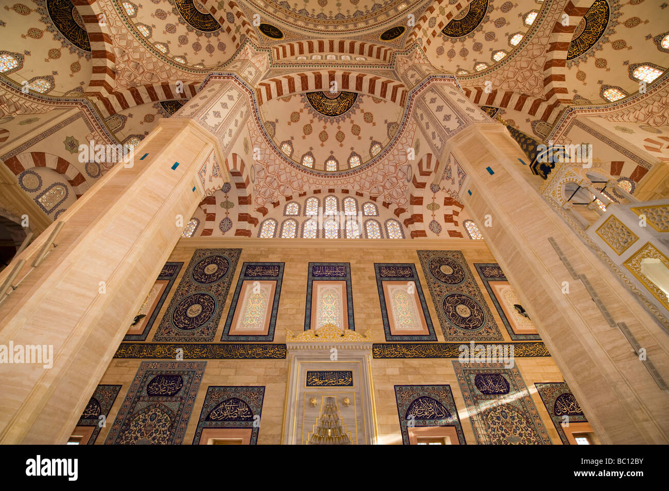 I dettagli interni di Sabanci moschea, Adana Turchia Foto Stock