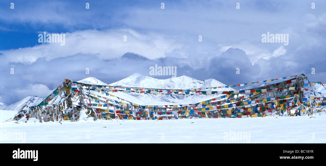 Cina, regione autonoma del Tibet, Xigaze Prefettura, frazioni di Lhatse, (5020 m), Ghiatso La passano anche chiamato Lhakpa La Foto Stock