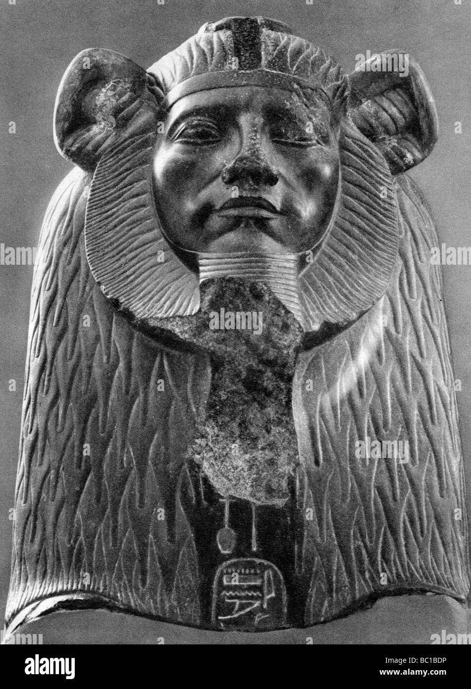 Una sfinge in granito del re Amenemhat III, c1820 BC (1936). Artista: sconosciuto Foto Stock
