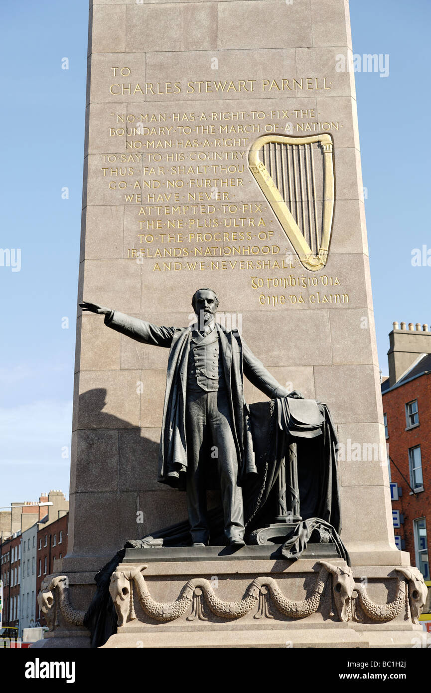 Charles Stewart Parnell monumento su O'Connell St Dublino Repubblica di Irlanda Foto Stock