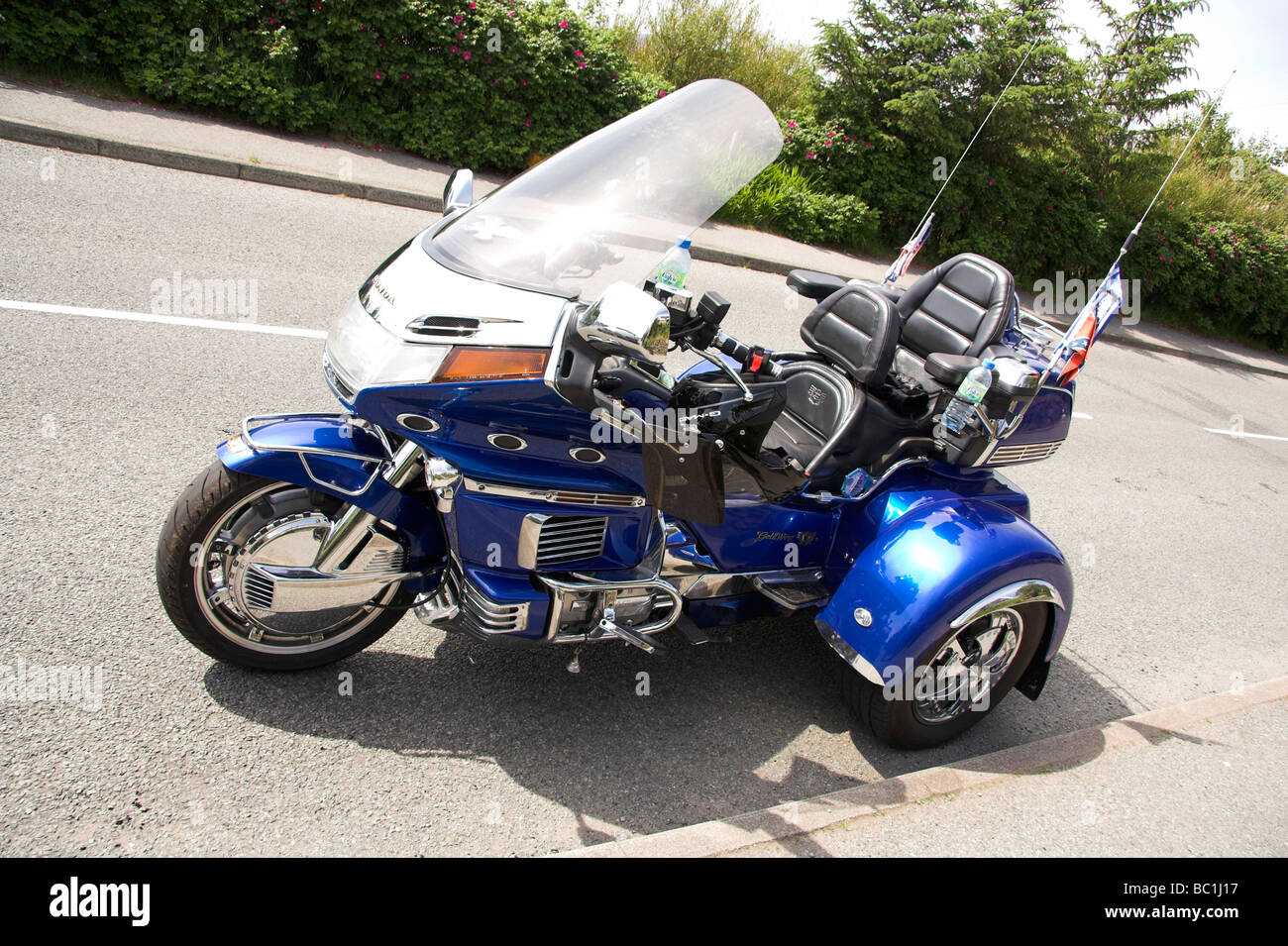 Blue Honda Gold Wing, moto personalizzate, Isola di Skye, Ebridi Interne, costa ovest della Scozia, Regno Unito Foto Stock