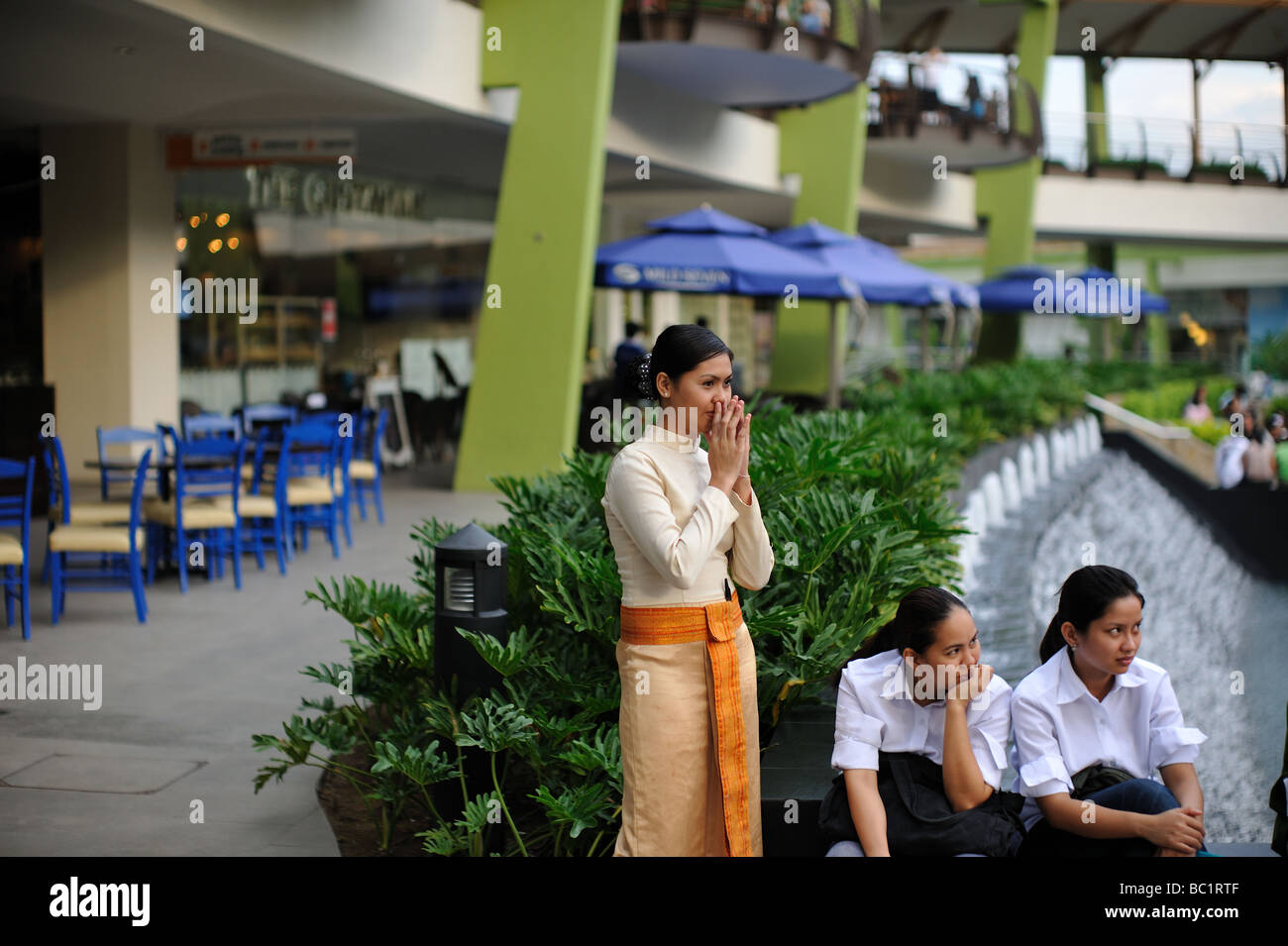Il personale del ristorante Ayala Center terrazze Cebu Filippine Foto Stock