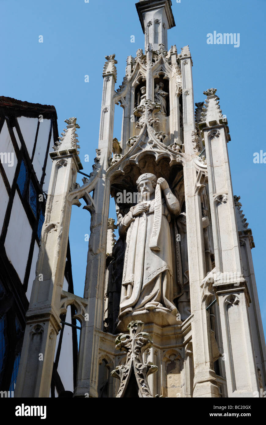 Il burro di Cross AKA Buttercross città mercato Croce Croce in Winchester High Street Hampshire Inghilterra Foto Stock