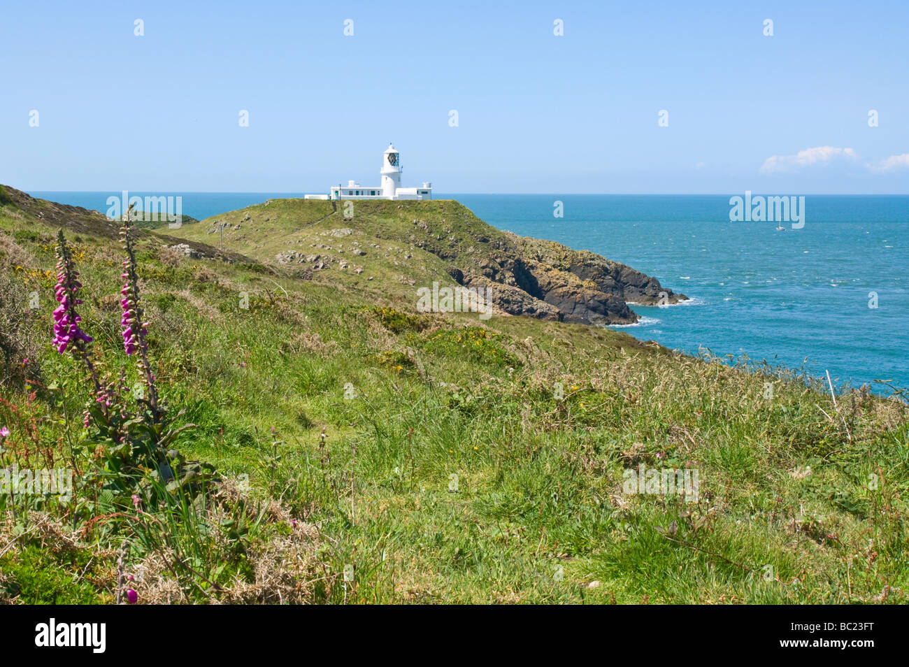Strumble Head Lighthouse, Pembrokeshire, Galles Foto Stock