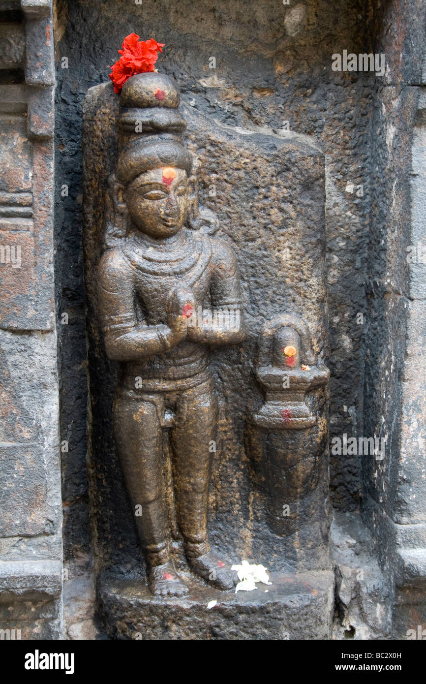 Una scultura in rilievo su un pilastro a RAMASWAMY TEMPIO IN KUMBAKONAM, TAMILNADU Foto Stock