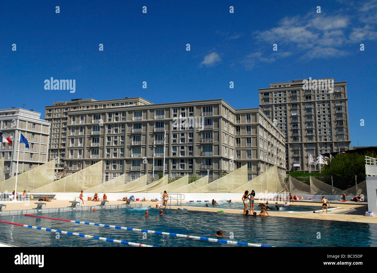 Le Havre : 'Porte Océane" (due torri e due bassi edifici che simboleggia la transizione da città di mare) Foto Stock