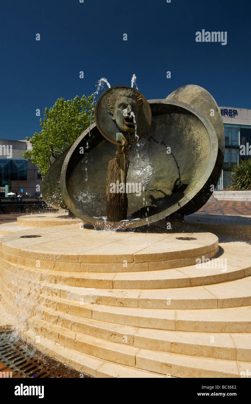 Spirito & Enterprise Fontana Centenary Square Birmingham West Midlands England Regno Unito Foto Stock