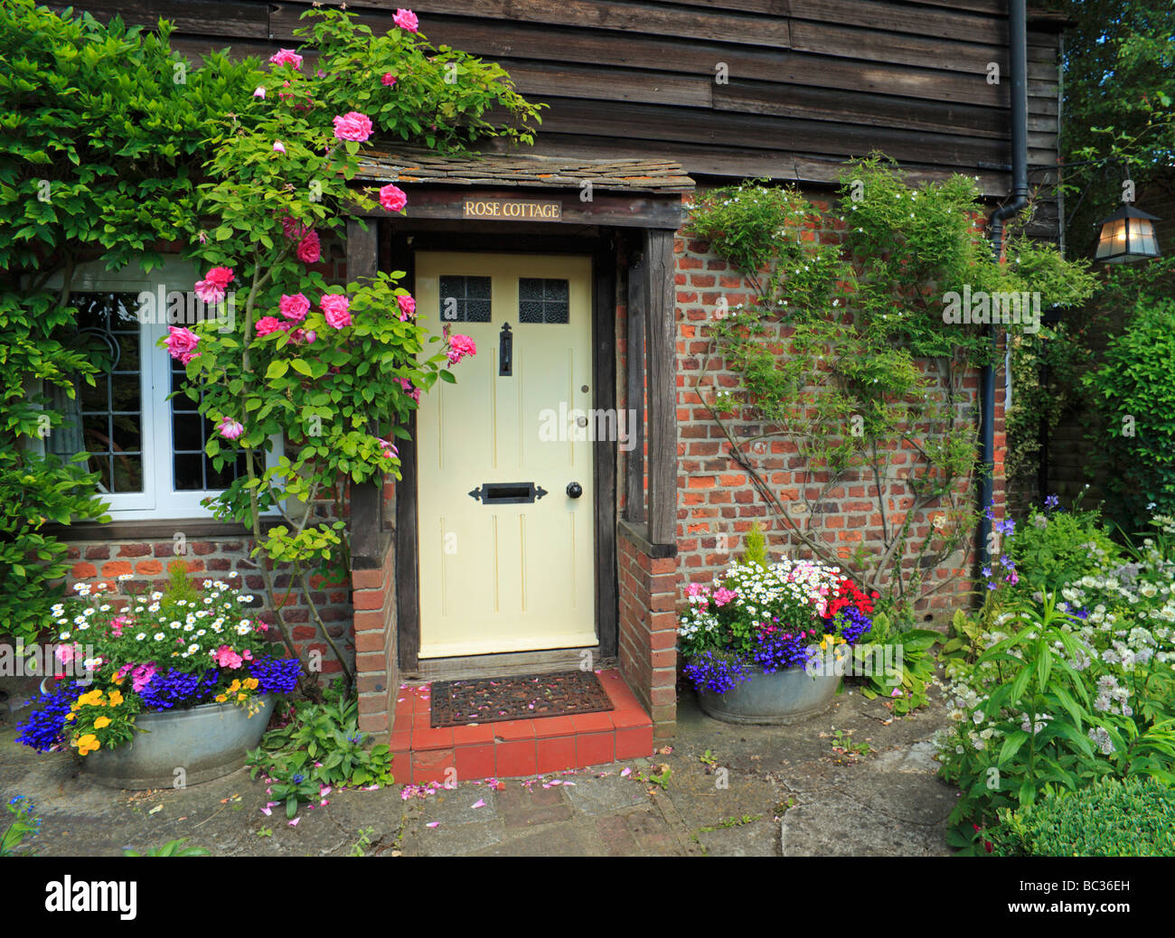 Tipico paese inglese cottage. Kent, Regno Unito Foto Stock