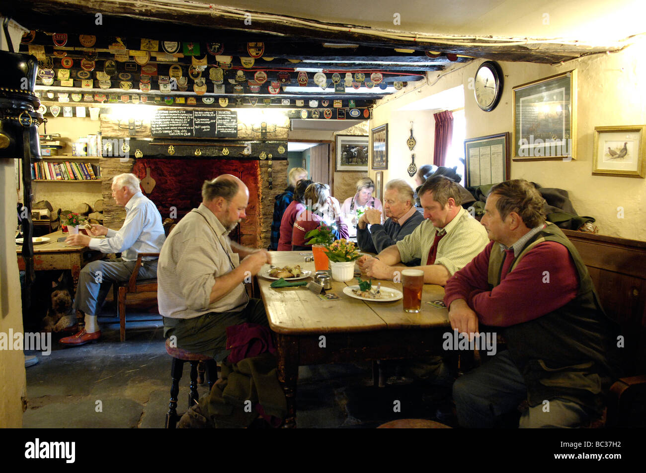 Pranzo in pub Inglese. Foto Stock