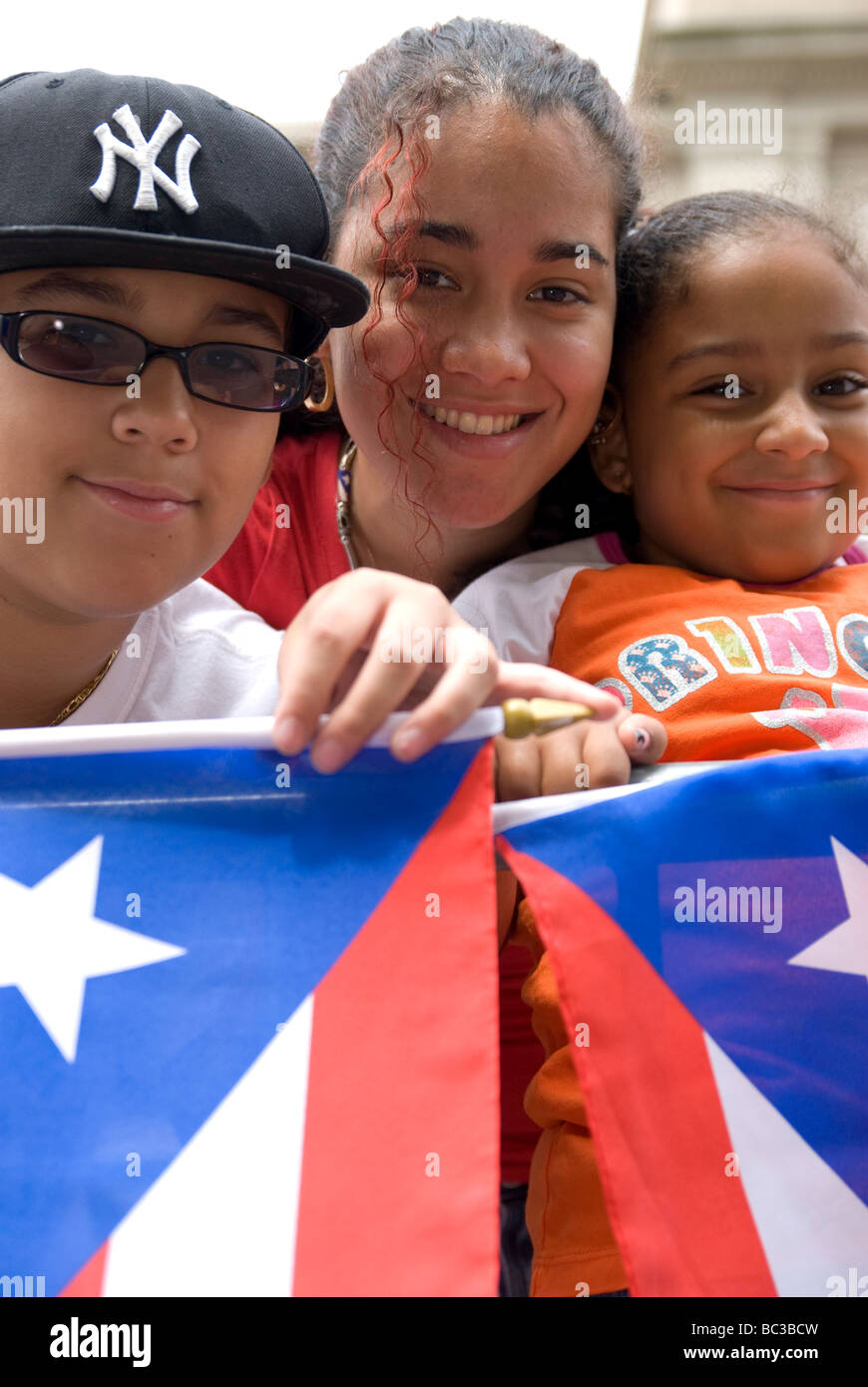 Annuale di Puerto Rican Day Parade. Quinta Avenue, Manhattan, New York City. Un colorato ed emozionante celebrazione. Foto Stock