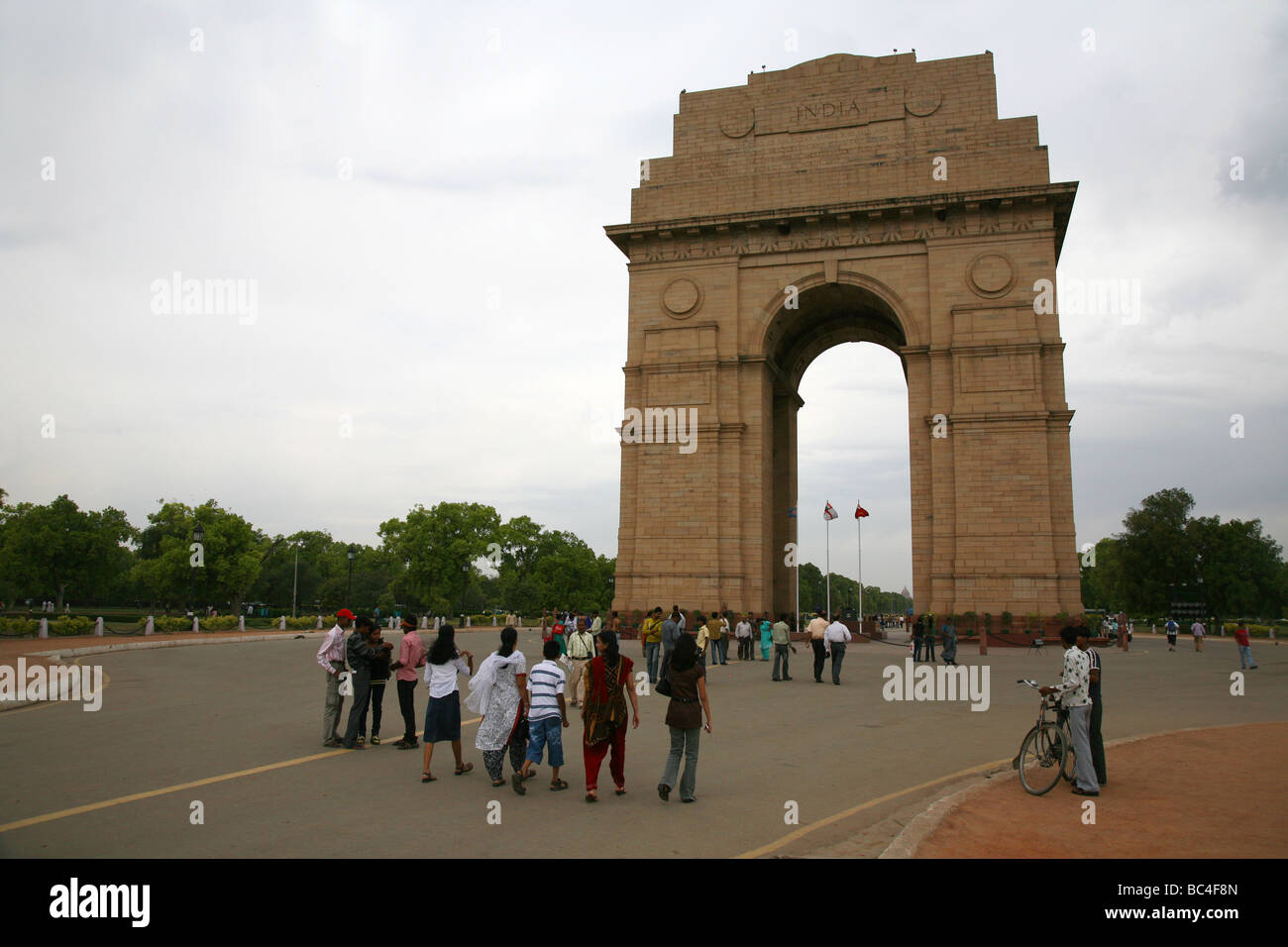 India Gate il memoriale di guerra in New Delhi è progettato da Sir Edwin Lutyens e svelato nel 1921 Foto Stock
