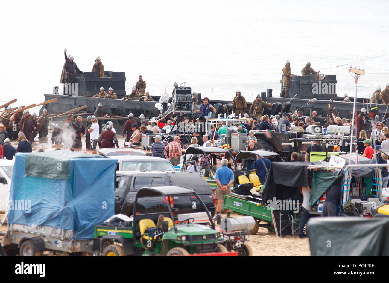 Set cinematografico per Robin Hood con Russell Crowe a Freshwater West Pembroke Pembrokeshire Wales Foto Stock