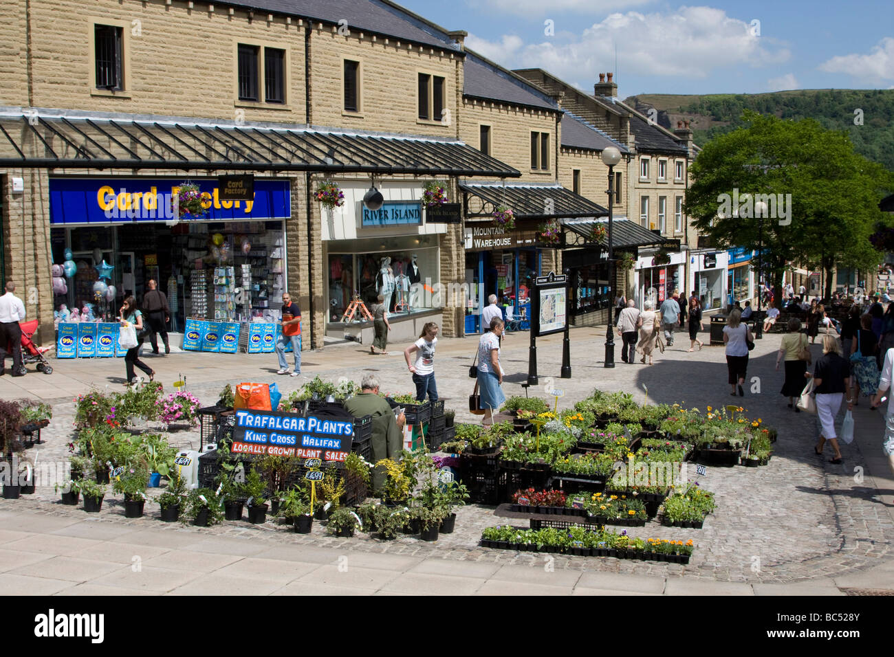 Halifax grande mercato centro città Metropolitan Borough of Calderdale West Yorkshire Inghilterra UK GB Foto Stock