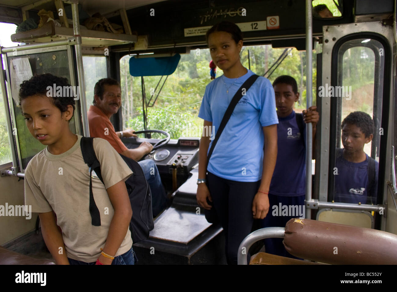 Scuola bus a lato la nazione del Brasile Foto Stock