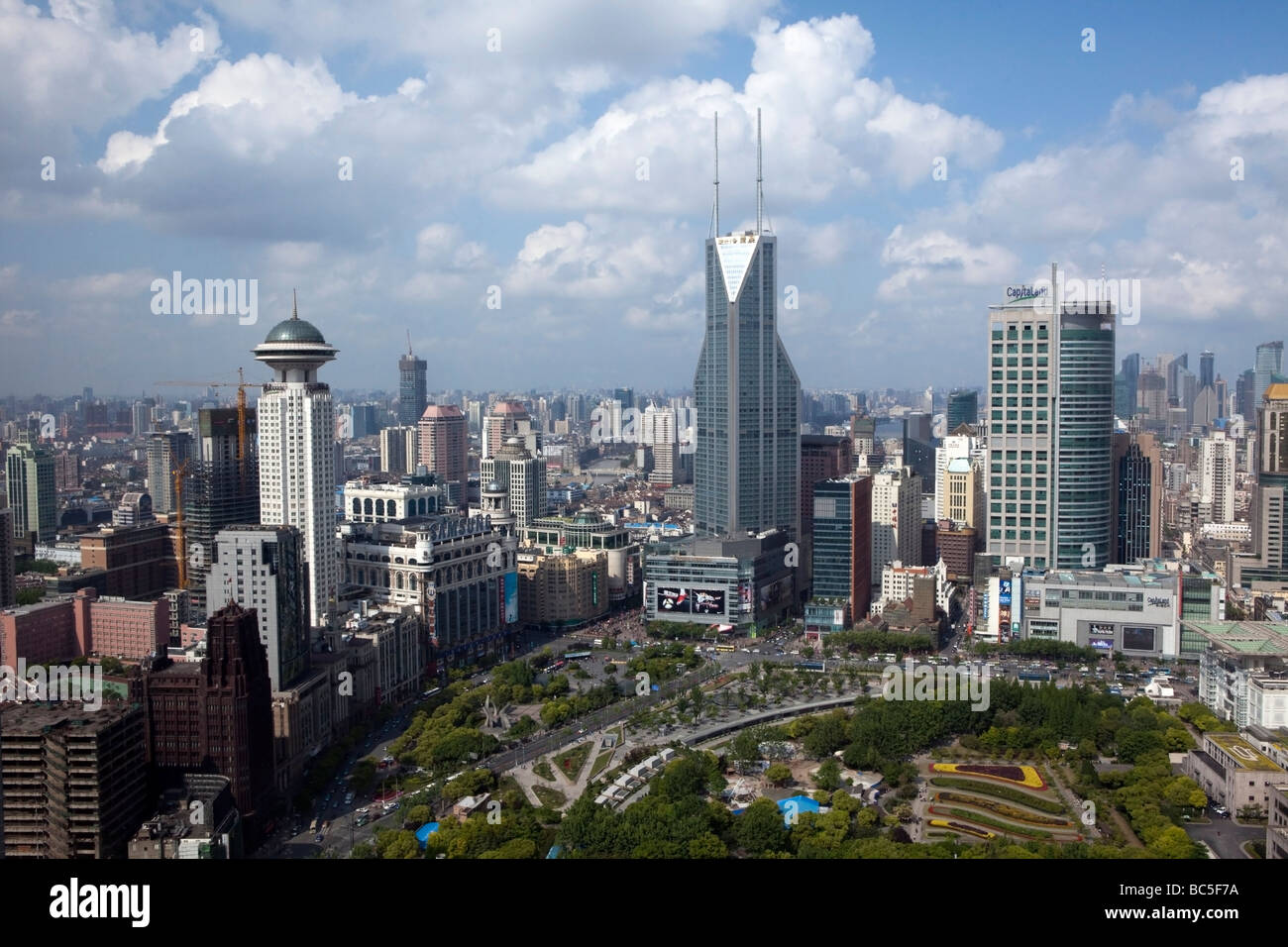 Una veduta aerea di Piazza del Popolo in Shanghain, Cina Foto Stock