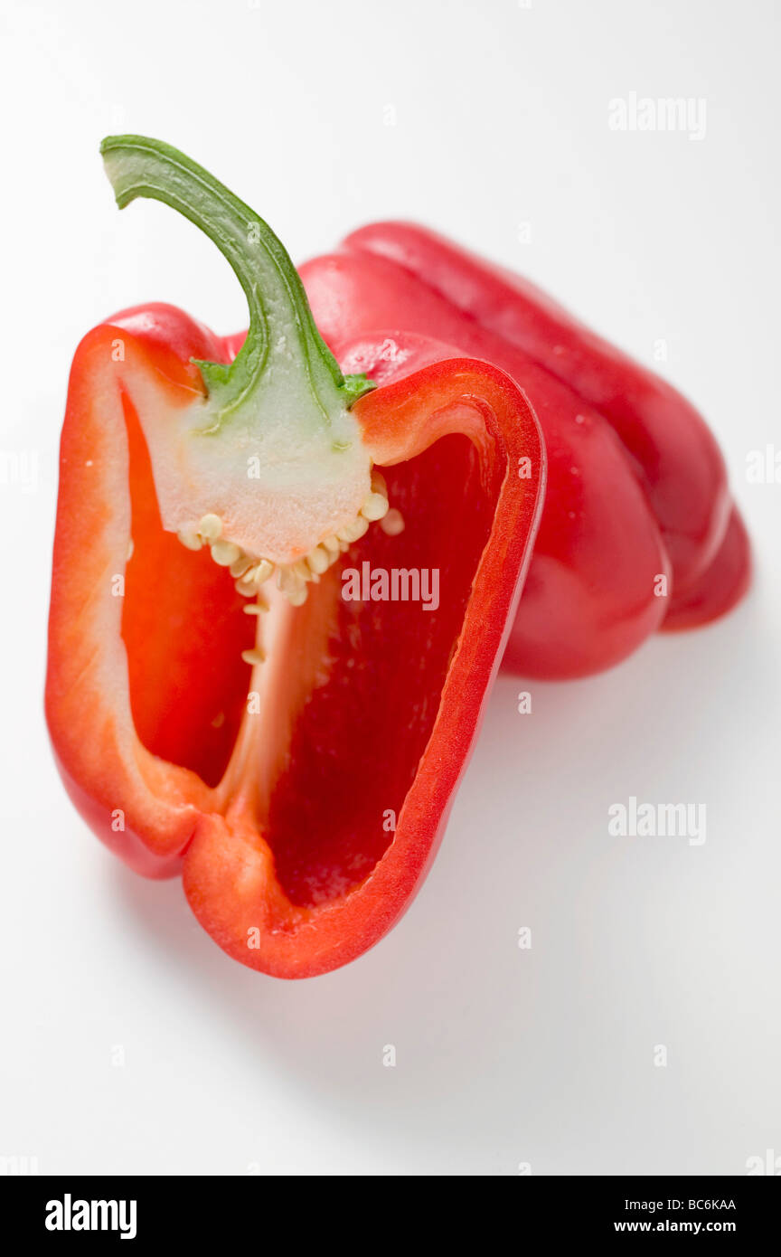 Due red pepper metà - Foto Stock