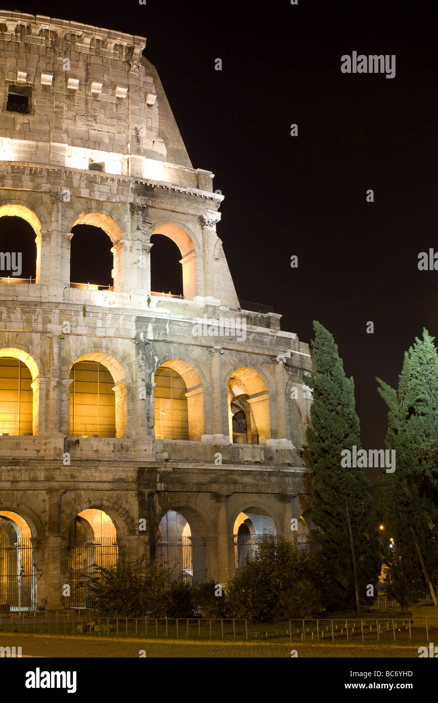 Roma - Colosseo - notte Foto Stock