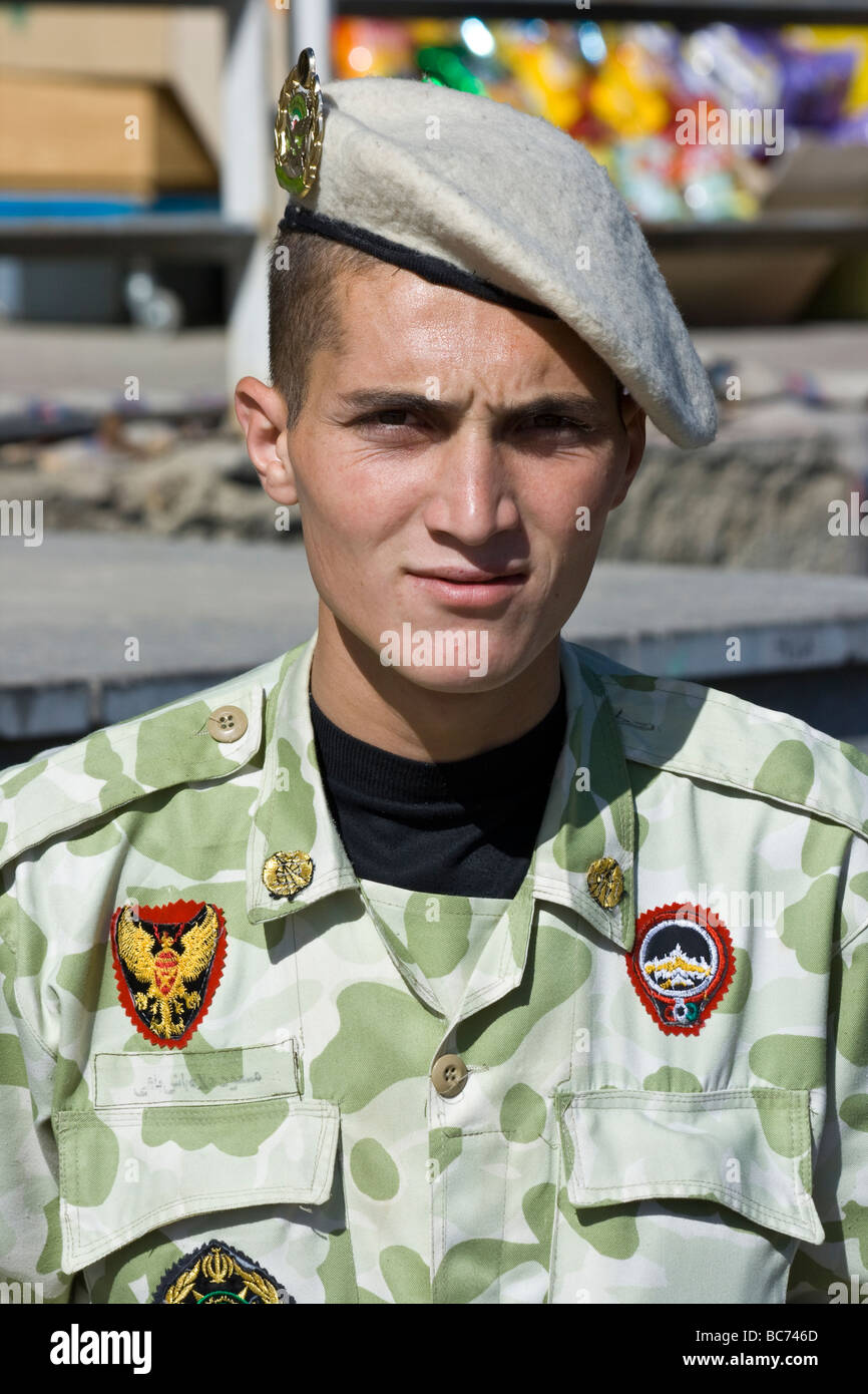 Soldato iraniano in Hamadan Iran Foto Stock
