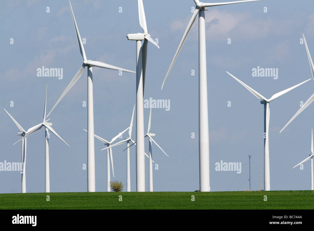 Le turbine eoliche di Smoky Hills Wind Farm in Ellsworth County Kansas USA Foto Stock