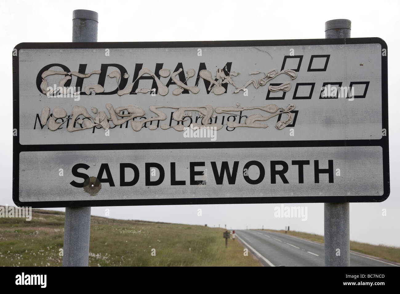 Saddleworth segno a Saddleworth Moor famosa per i mori assassini Foto Stock