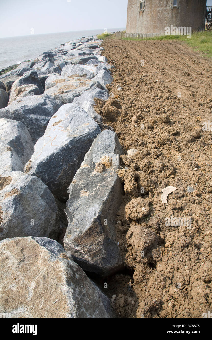 Nuova armatura di roccia le difese del mare orientale Bawdsey corsia Foto Stock