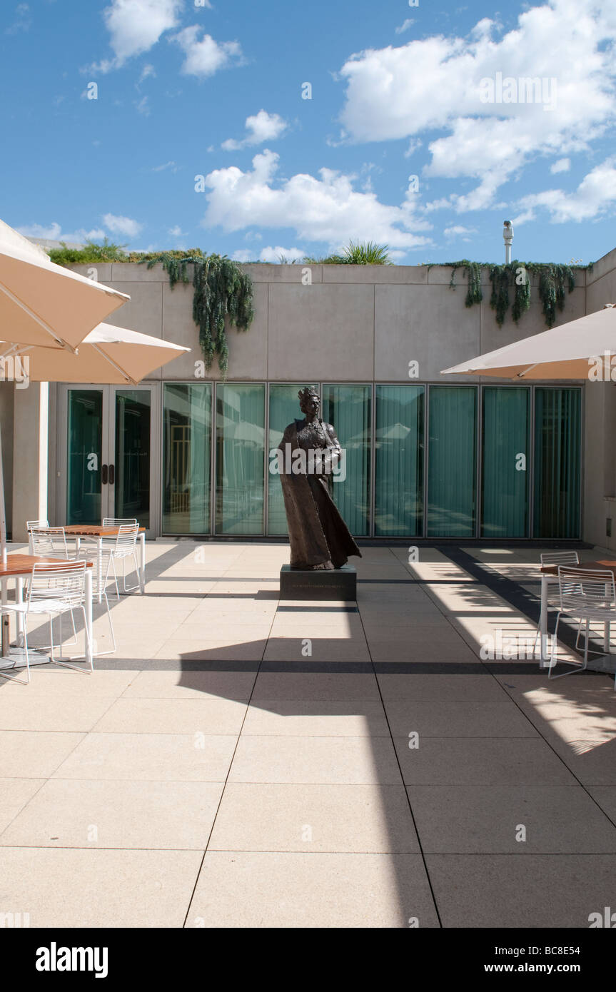 Nuova Casa del Parlamento, statua della regina Elisabetta, Canberra, ACT, Australia Foto Stock