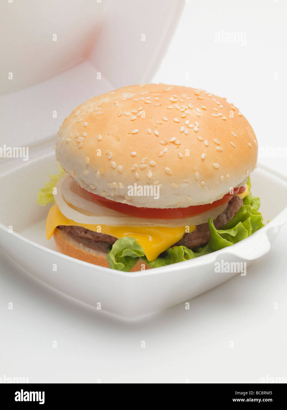 Cheeseburger in imballaggio - Foto Stock