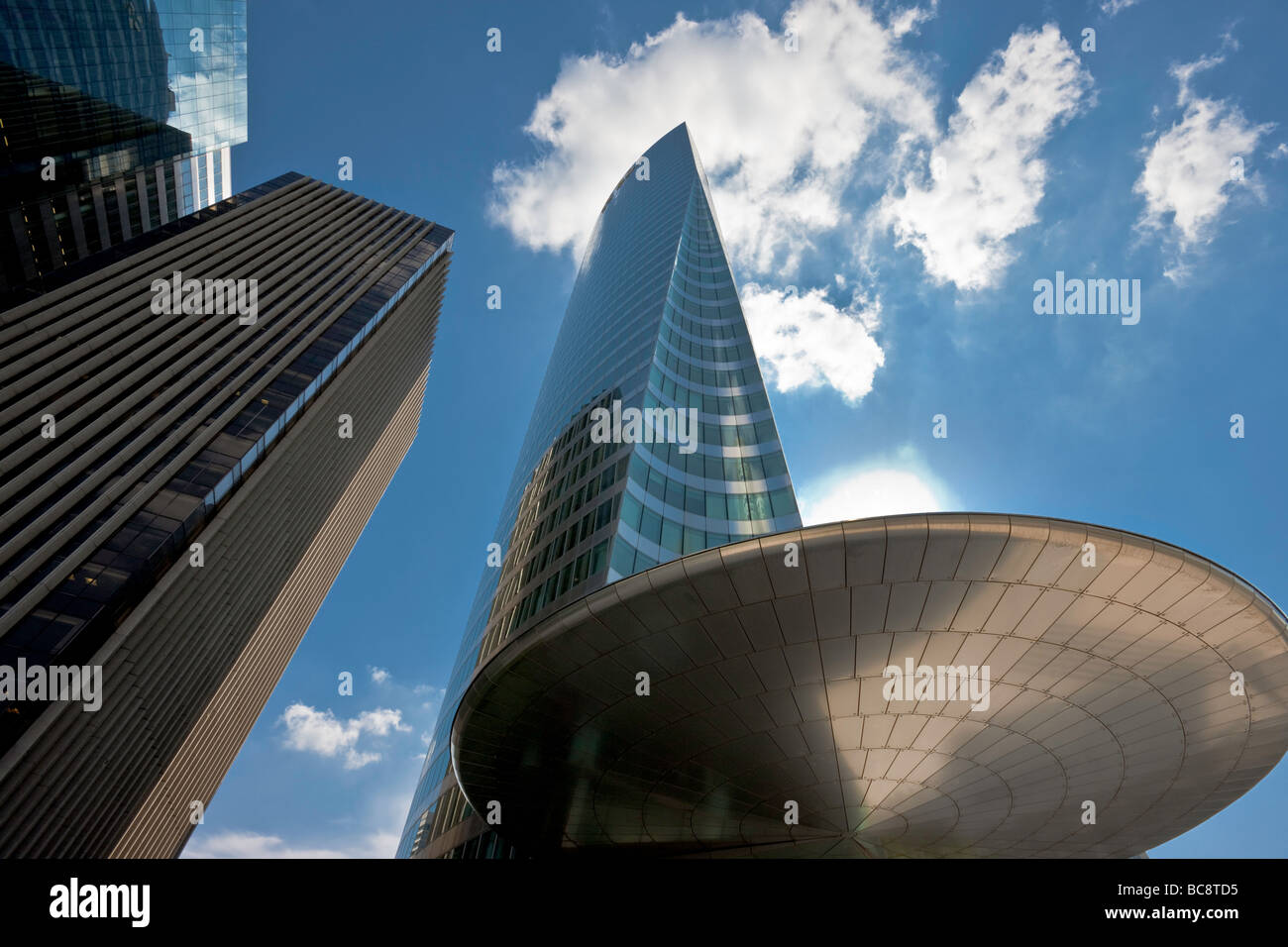 L' "ELECTRICITE DE FRANCE edificio a La Defense, uno sviluppo nei pressi di Parigi Foto Stock