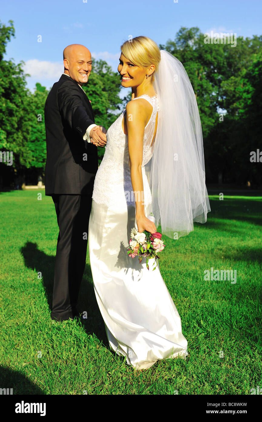 Coppia di nozze, vibes di nozze, matrimonio unico, assicurazione di nozze, Foto Stock