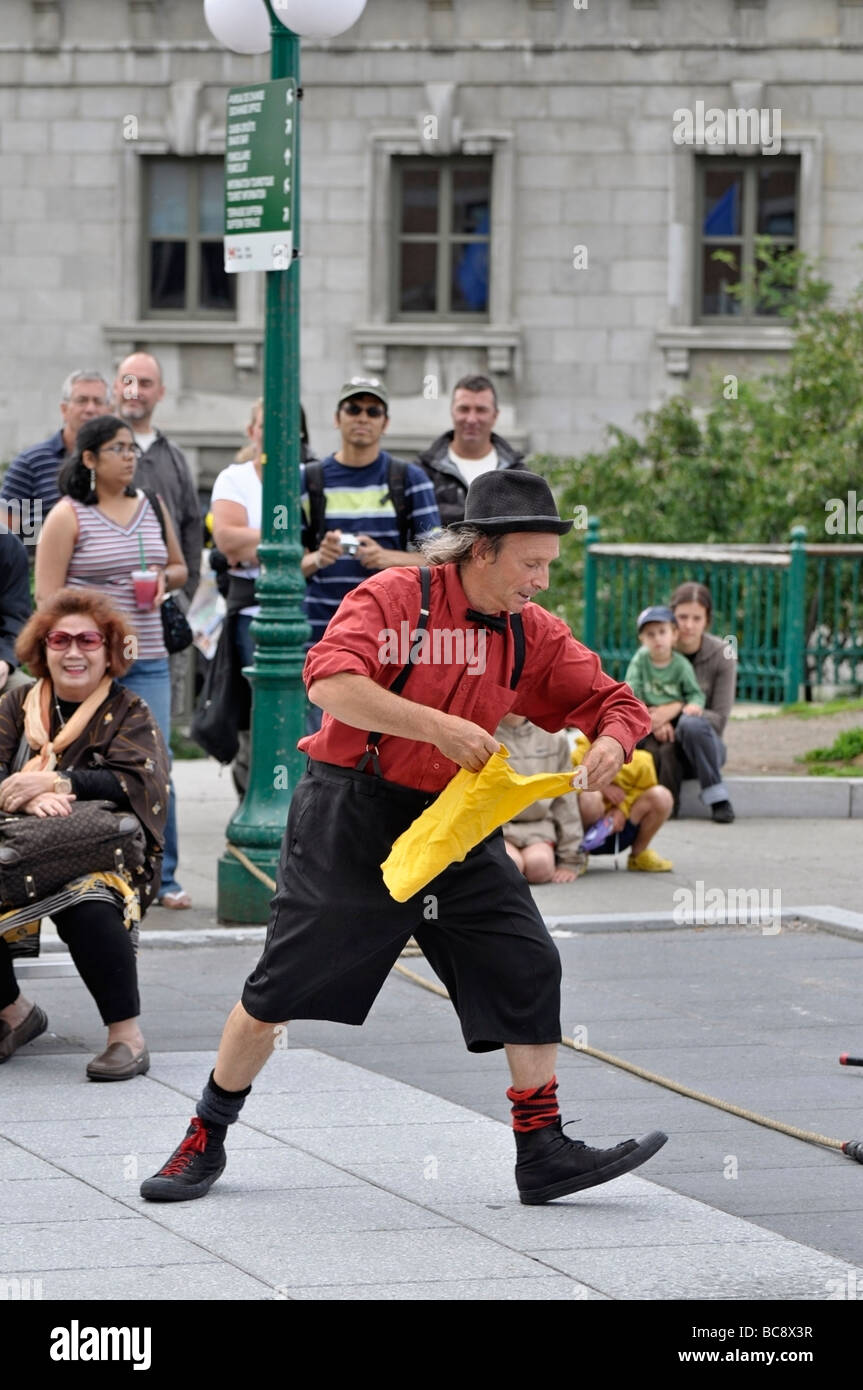 Steet e performer / intrattenitore nella Vecchia Quebec City Foto Stock