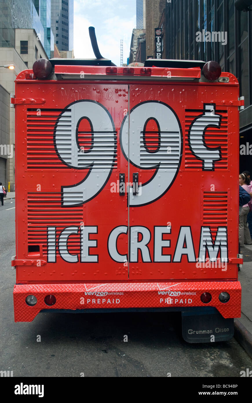 Verizon Wireless il servizio prepagato soft ice cream carrelli sono visto in New York Foto Stock