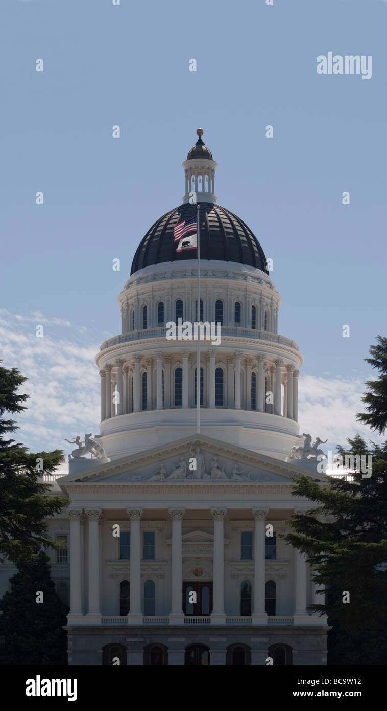 Svuotare la California edificio di capitale a Sacramento, California, come le questioni di stato di milioni di dollari dei vaglia cambiari (IOU) Foto Stock