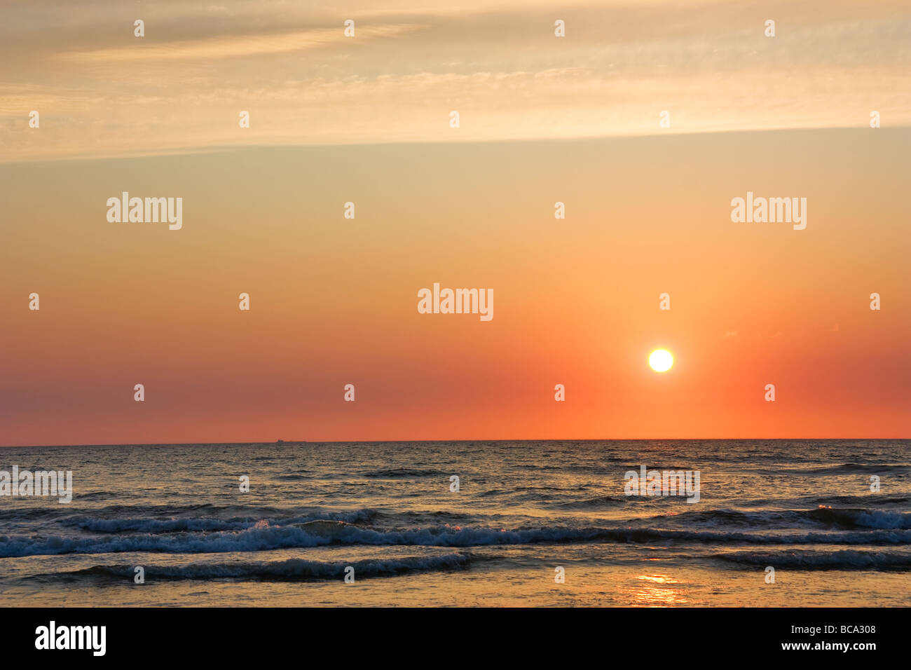 tramonto al mare Foto Stock