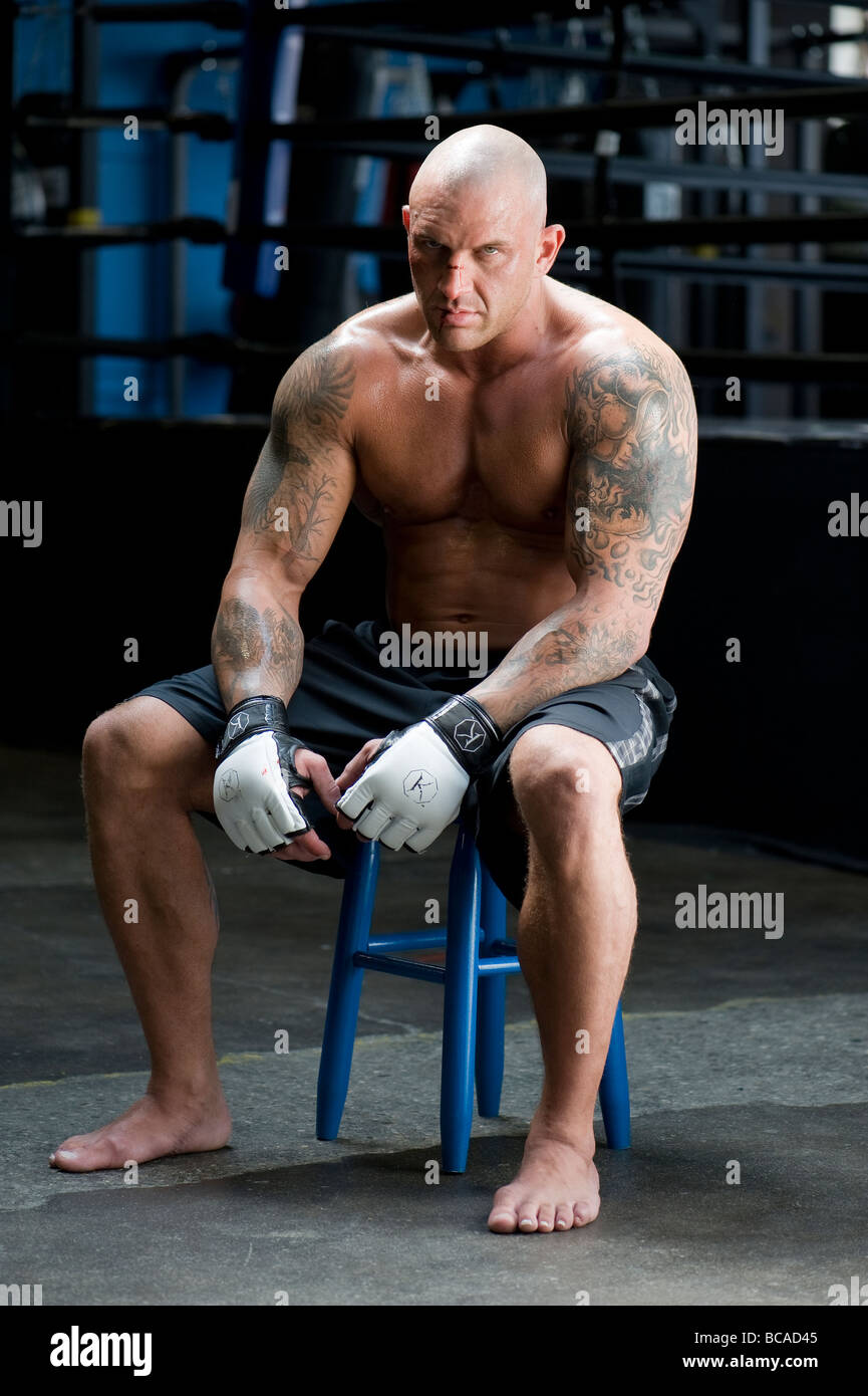 Mixed Martial Arts atleta in palestra. Foto Stock