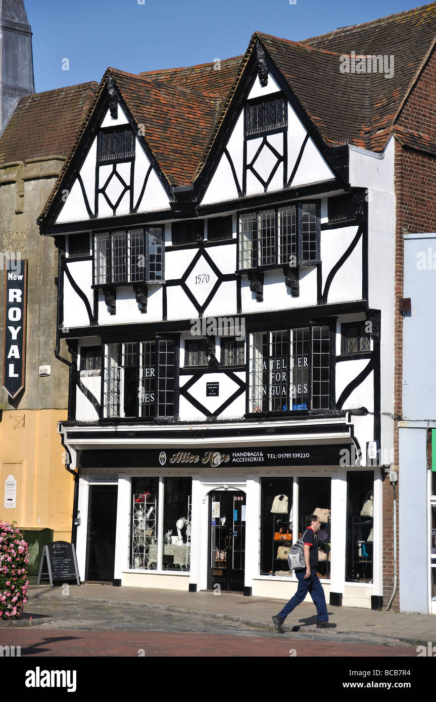 Legno edificio Tudor, Market Place, Faversham Kent, England, Regno Unito Foto Stock