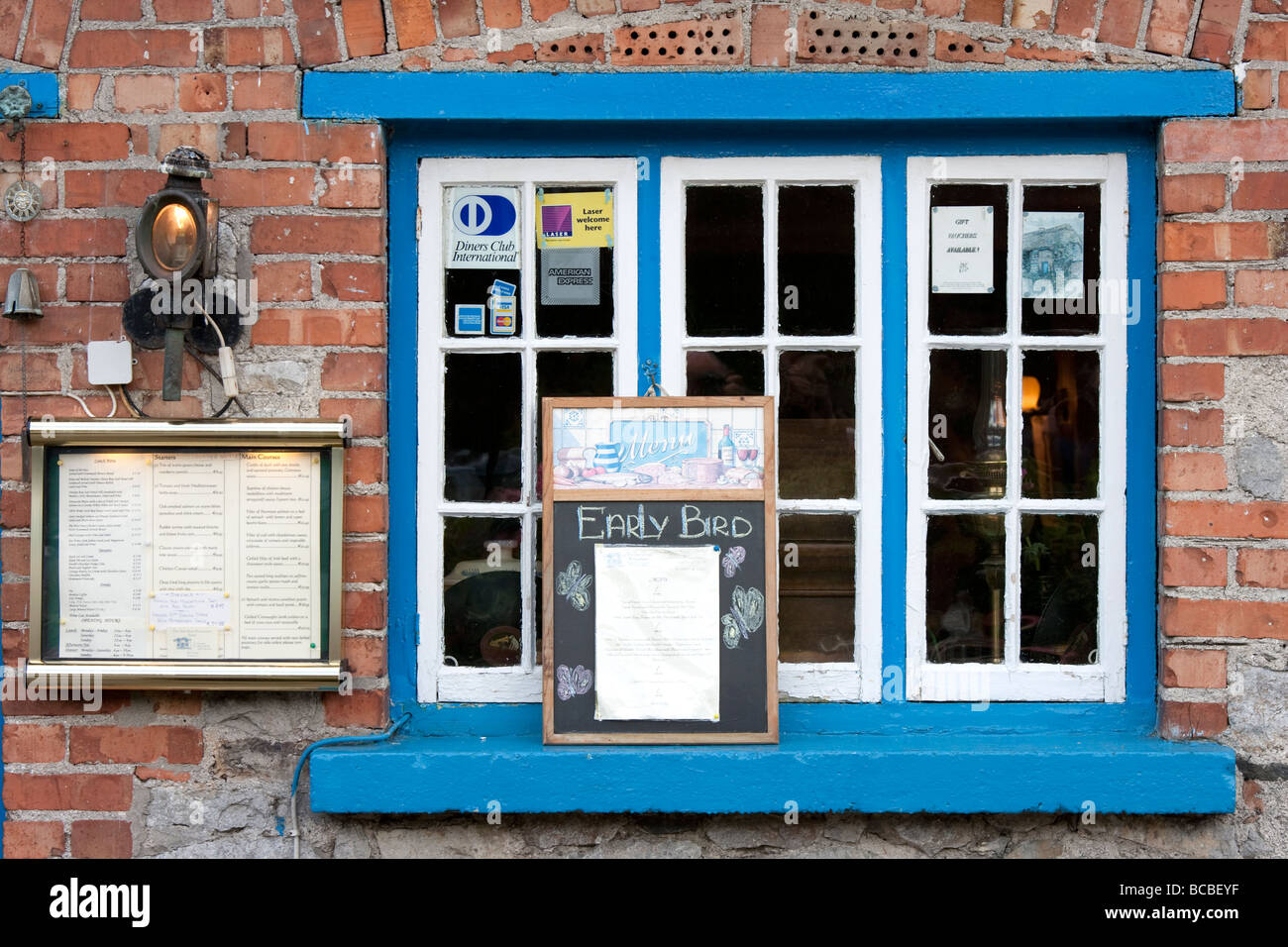 Cottage Ristorante finestra villaggio di Adare Irlanda Foto Stock