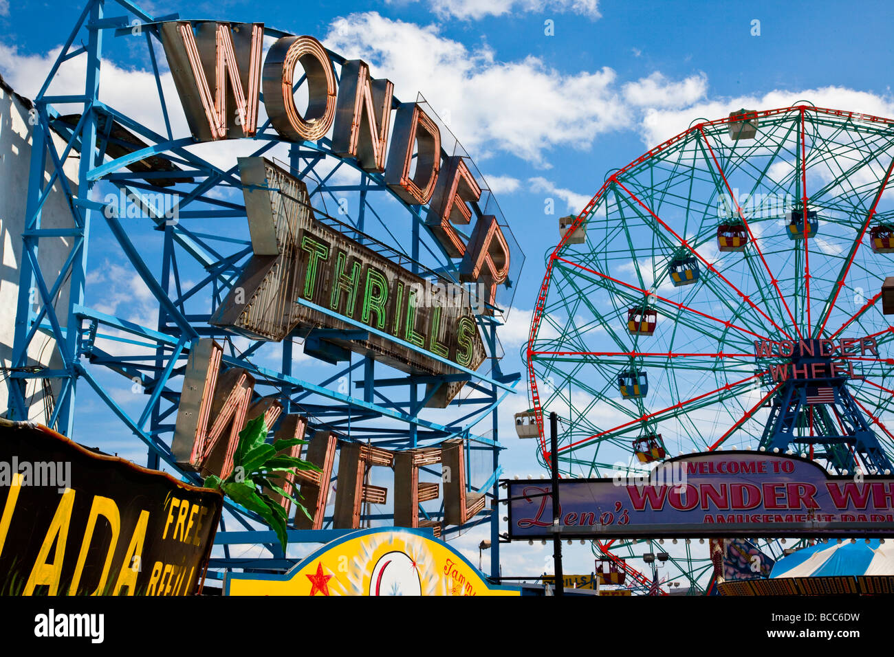 Wonder Wheel ruota panoramica Ferris a Coney Island a New York Foto Stock
