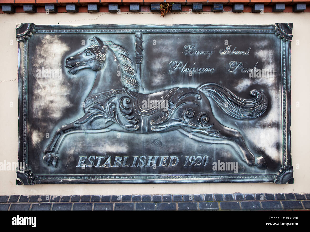 Set di segno nella parete alla fiera del divertimento Barry Island Pleasure Park Wales UK Foto Stock