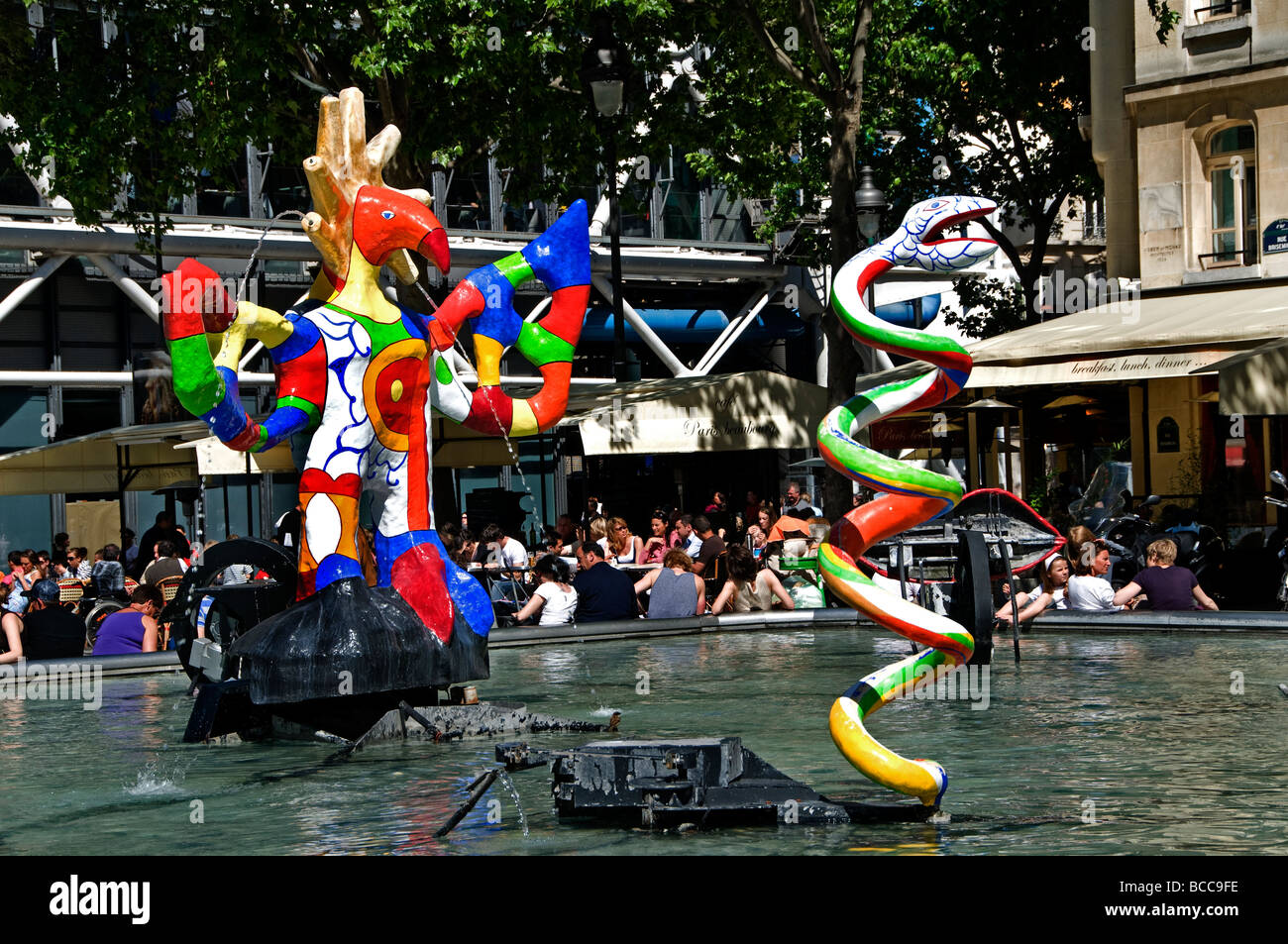 Pompidou Museo Beaubourg Parigi Parigi Place Igor Stravinsky Foto Stock