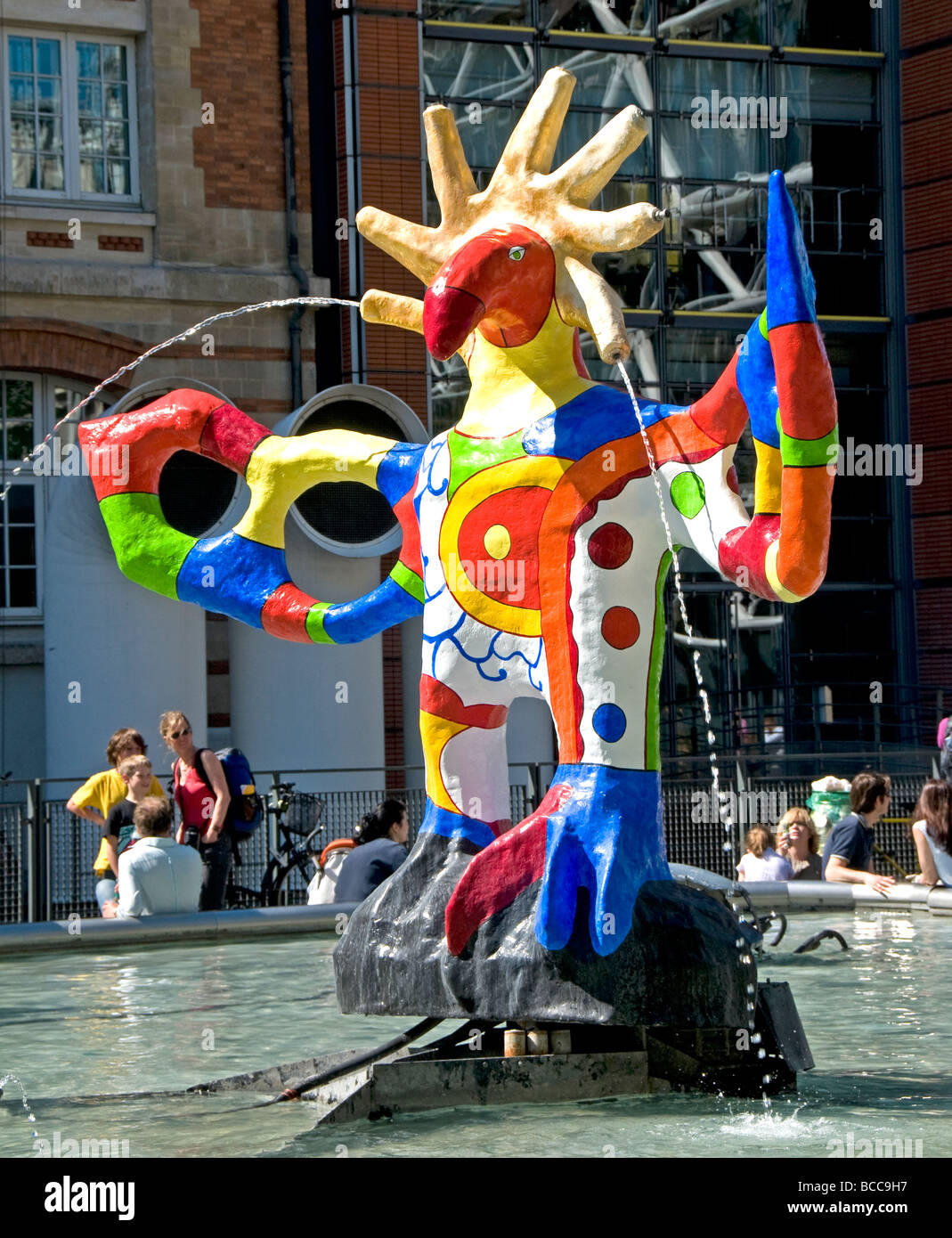 Pompidou Museo Beaubourg Parigi Parigi Place Igor Stravinsky Foto Stock